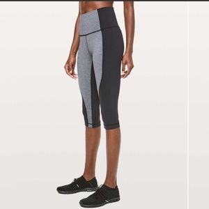 **SOLD** Lululemon Wunderunder Crop leggings